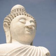 Thailand 2009 Ausflug zum weissen Buddha auf der Insel Phuket 005.jpg